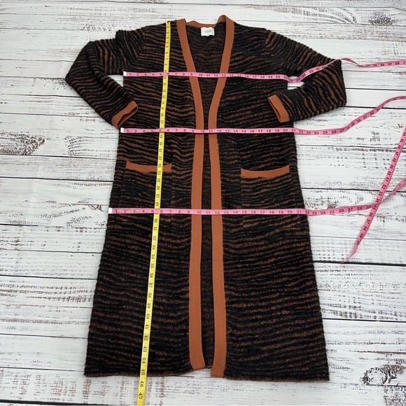 J.O.A Just One Answer Small Black & Brown Zebra Print Long Fuzzy Cardigan Duster - Picture 8 of 11